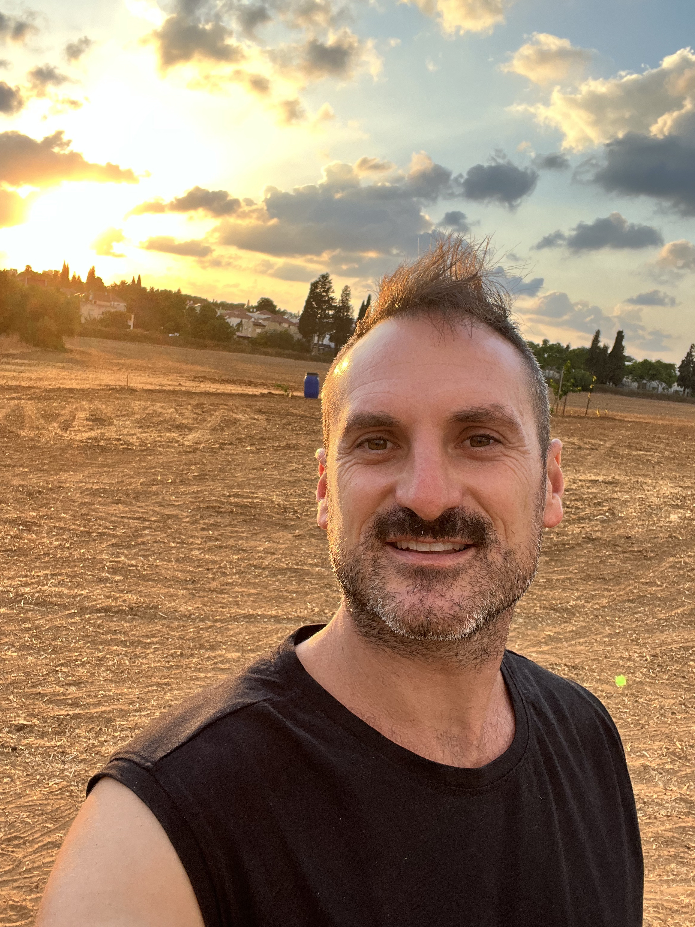 שלומי סינגר - סלפי בשקיעה